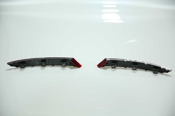 La luce del riflettore del paraurti posteriore dell'automobile per VW Passat 16-18 decora leggero