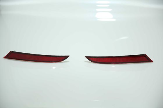 La luce del riflettore del paraurti posteriore dell'automobile per VW Passat 16-18 decora leggero